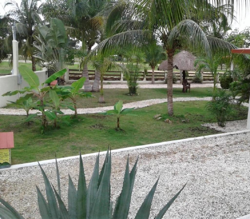 Royale Manor Vila Corozal Exterior foto