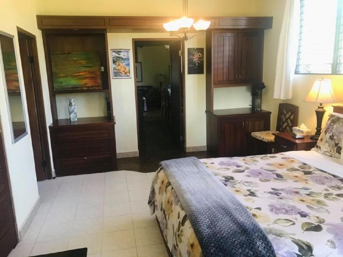 Royale Manor Vila Corozal Exterior foto