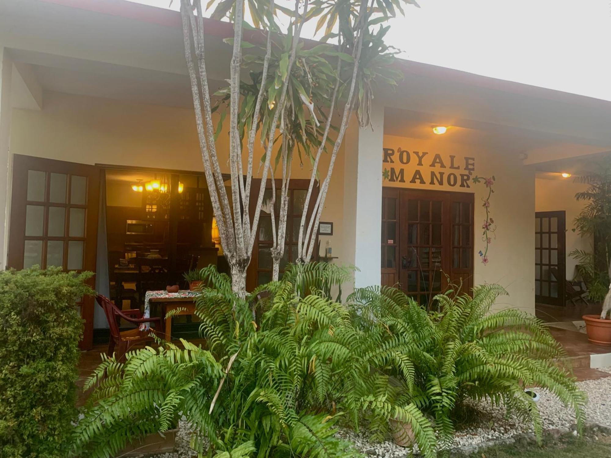 Royale Manor Vila Corozal Exterior foto