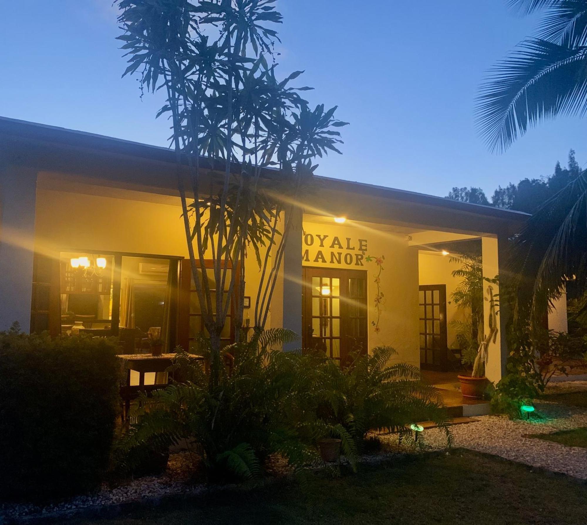 Royale Manor Vila Corozal Exterior foto
